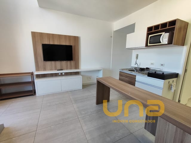 Apartamento 1 quarto e 3 banheiros, para alugar, no bairro CENTRO em Curitiba
