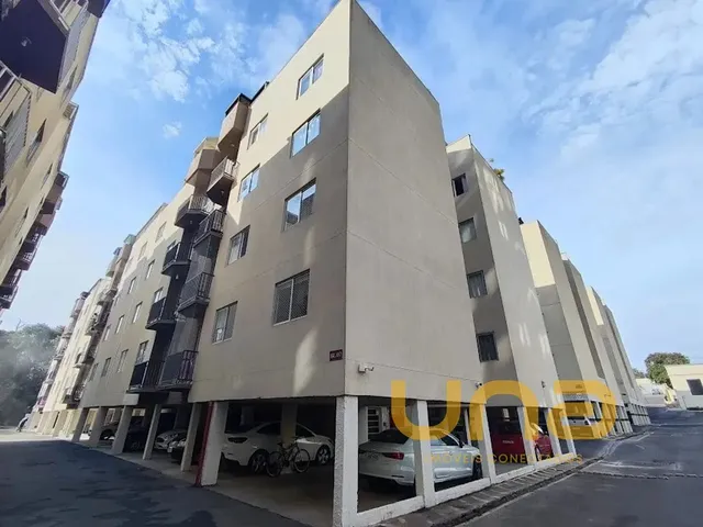 Apartamento 4 quartos e 2 banheiros, para alugar, no bairro CAMPINA DO SIQUEIRA em Curitiba