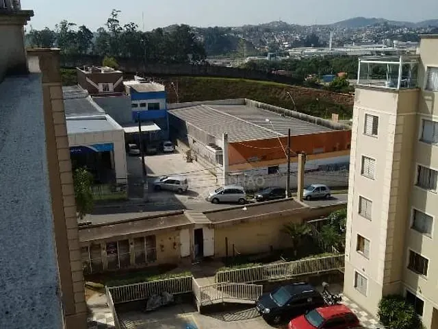 Apartamento 2 quartos e 2 banheiros, à venda, no bairro Parque São Vicente em Mauá