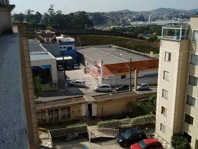 Apartamento 2 quartos e 2 banheiros, à venda, no bairro Parque São Vicente em Mauá