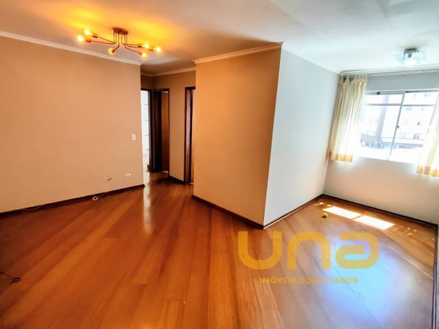 Apartamento 3 quartos e 1 banheiro, para alugar, no bairro HAUER em Curitiba
