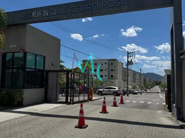 Apartamento 2 quartos e 1 banheiro, à venda, no bairro Inhoaíba em Rio de Janeiro