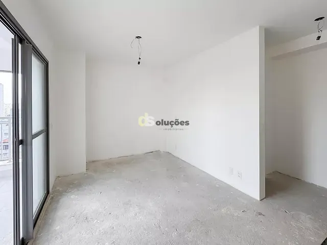 Apartamento 1 quarto e 1 banheiro, à venda, no bairro Vila Dom Pedro I em São Paulo