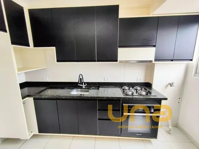 Apartamento 2 quartos e 1 banheiro, à venda, no bairro COLONIA RIO GRANDE em São José Dos Pinhais