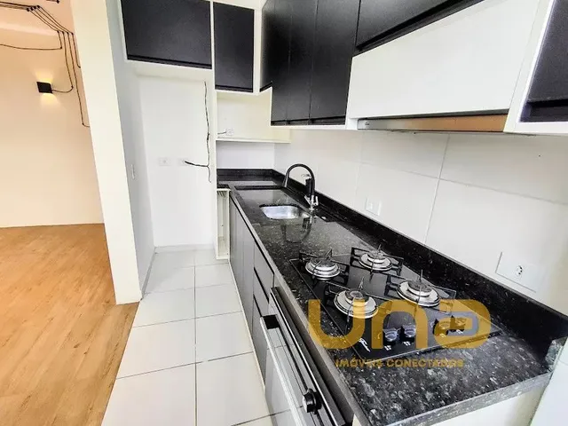 Apartamento 2 quartos e 1 banheiro, à venda, no bairro COLONIA RIO GRANDE em São José Dos Pinhais