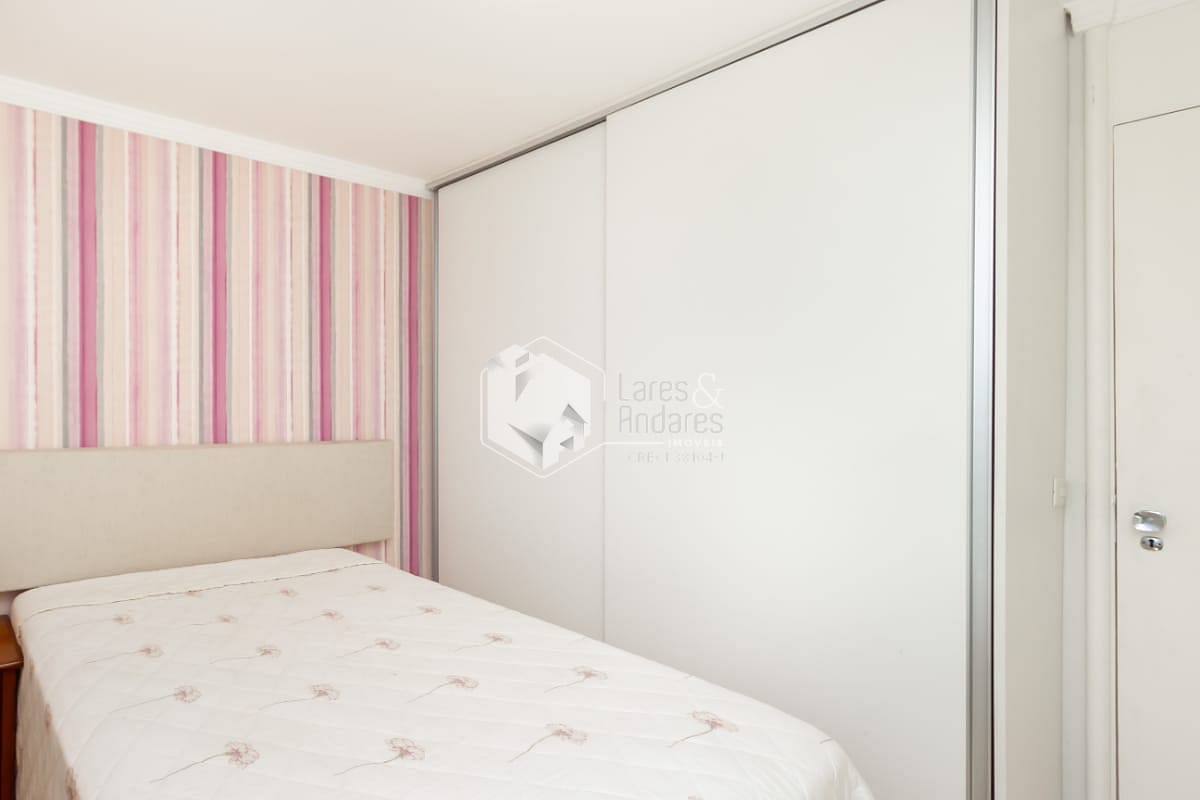 Apartamento à venda com 2 quartos, 65m² - Foto 17