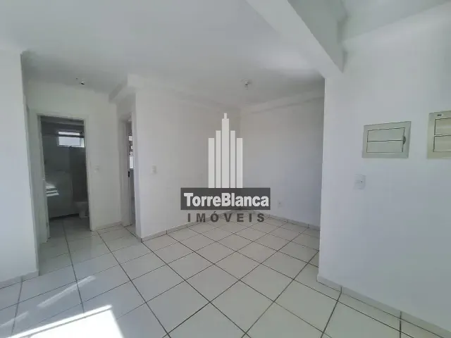 Apartamento 2 quartos e 1 banheiro, para alugar, no bairro Uvaranas em Ponta Grossa