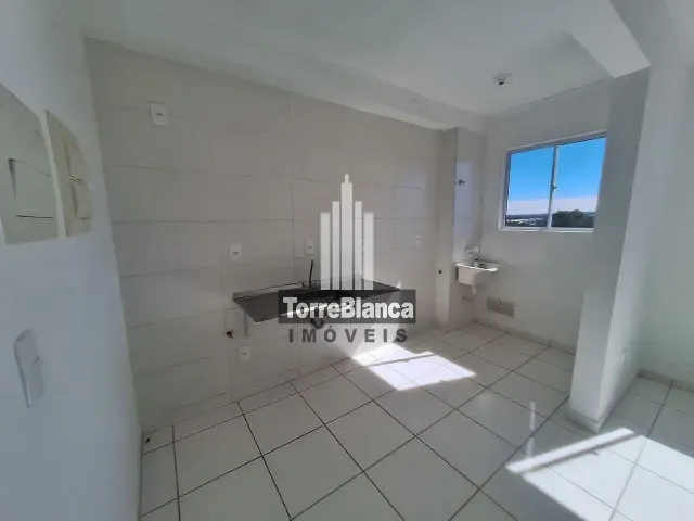 Apartamento 2 quartos e 1 banheiro, para alugar, no bairro Uvaranas em Ponta Grossa