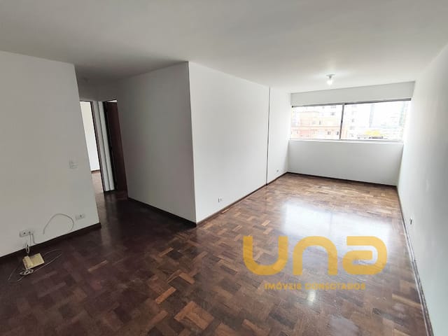 Apartamento 2 quartos e 2 banheiros, para alugar, no bairro CENTRO em Curitiba