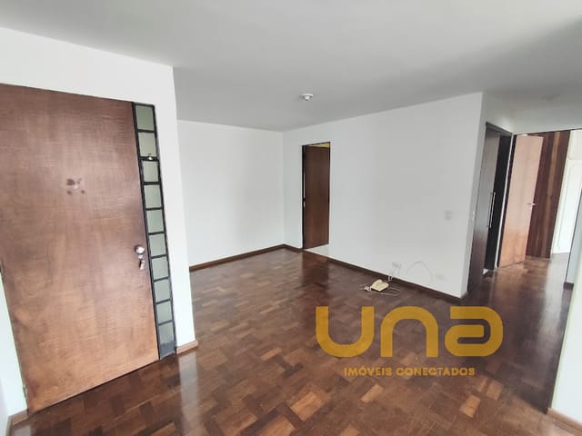 Apartamento 2 quartos e 2 banheiros, para alugar, no bairro CENTRO em Curitiba