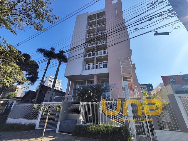 Apartamento 2 quartos e 2 banheiros, para alugar, no bairro BATEL em Curitiba
