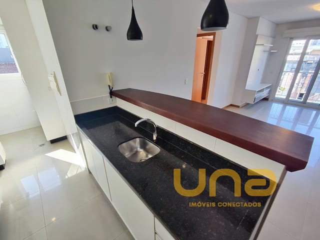 Apartamento 2 quartos e 2 banheiros, para alugar, no bairro BATEL em Curitiba