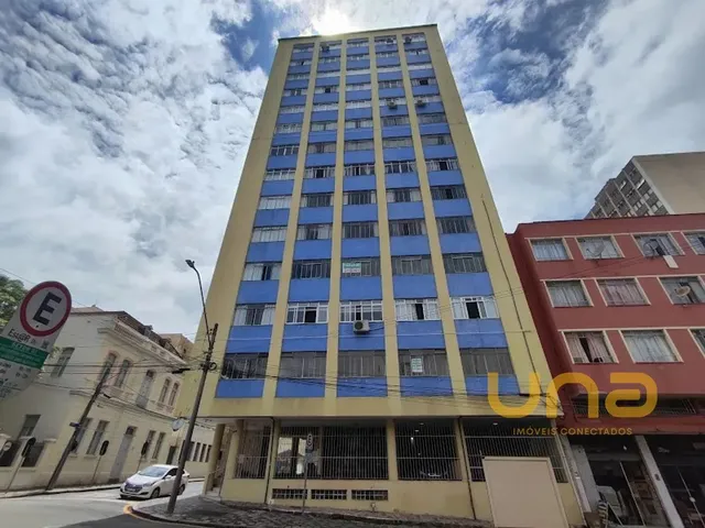 Apartamento 3 quartos e 1 banheiro, para alugar, no bairro CENTRO em Curitiba