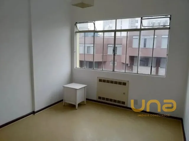 Apartamento 3 quartos e 1 banheiro, para alugar, no bairro CENTRO em Curitiba
