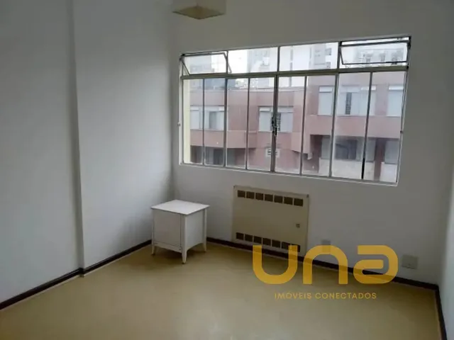 Apartamento 3 quartos e 1 banheiro, para alugar, no bairro CENTRO em Curitiba