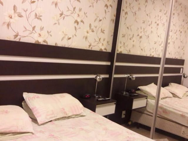 Foto do Apartamento - Apartamento 90m² 3 dorms, suíte, armários planejados, sacada ampla gourmet, andar alto, em condomínio clube completo no Aquarius | RUSSI IMÓVEIS