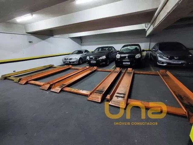 Apartamento 2 quartos e 1 banheiro, à venda, no bairro CENTRO em Curitiba