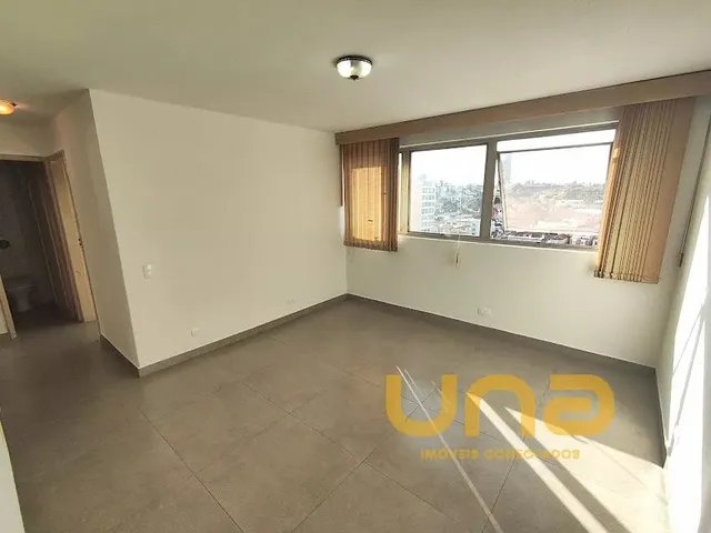 Apartamento 2 quartos e 1 banheiro, à venda, no bairro CENTRO em Curitiba