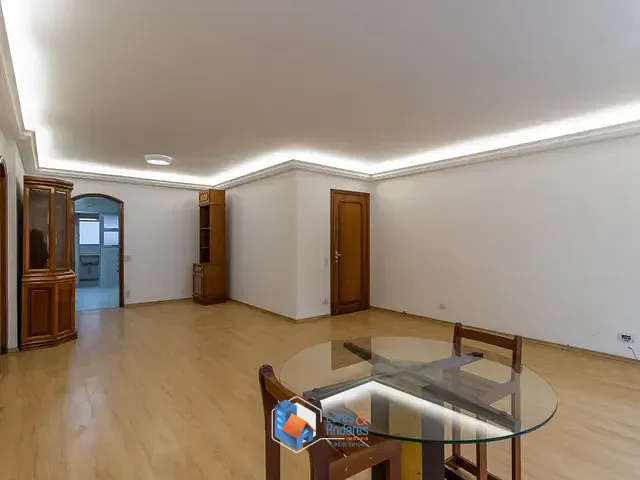 Apartamento com 172m² 3 quartos e 4 banheiros, à venda, no bairro Moema em São Paulo