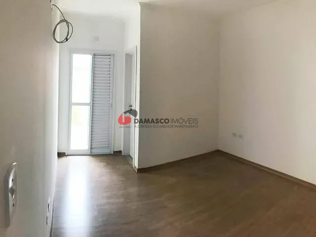 Apartamento 3 quartos e 2 banheiros, à venda, no bairro Vila Scarpelli em Santo André