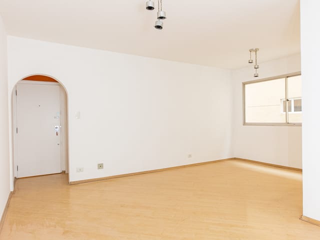 Foto do Apartamento - Apartamento tipo para venda em Indianópolis com 3 quartos, sendo 1 suíte, 94m² | Lares e Andares Imóveis