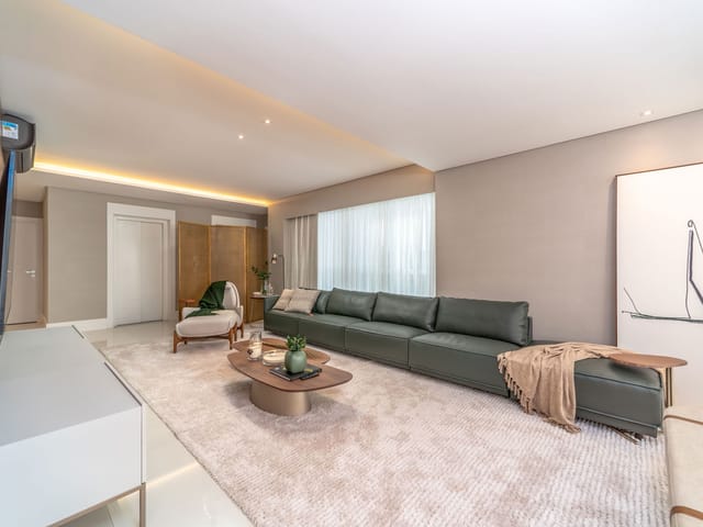 Apartamento com 464m² 4 quartos e 5 banheiros, à venda, no bairro Centro em Balneário Camboriú