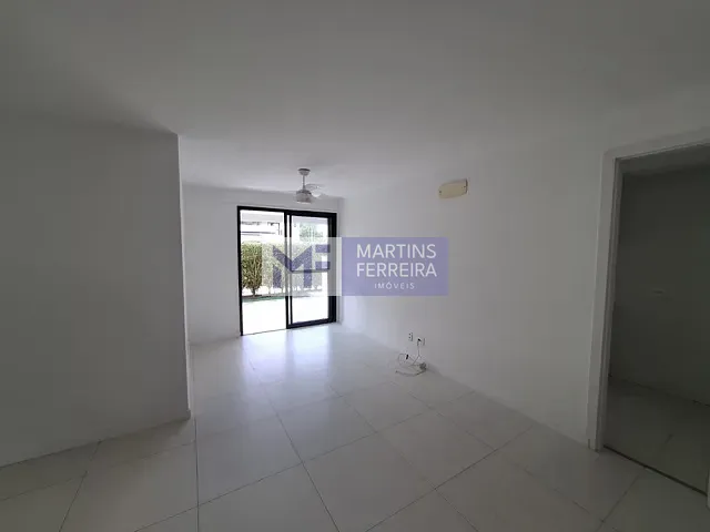 Apartamento com 120m² 3 quartos e 2 banheiros, para alugar, no bairro Recreio dos Bandeirantes em Rio de Janeiro