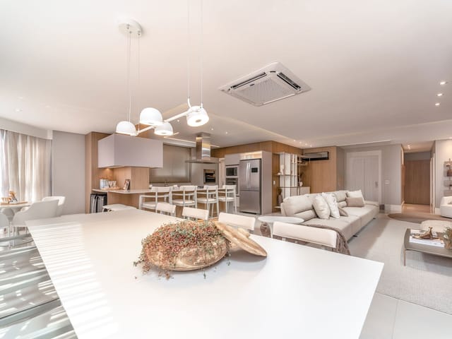 Apartamento com 462m² 4 quartos e 4 banheiros, à venda, no bairro Centro em Balneário Camboriú