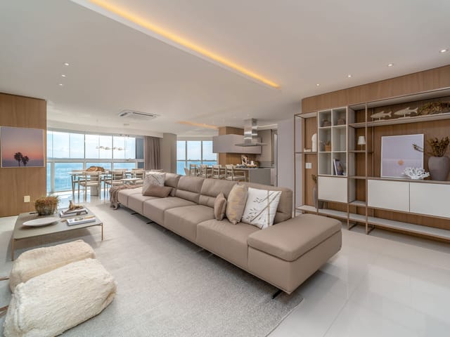 Apartamento com 462m² 4 quartos e 4 banheiros, à venda, no bairro Centro em Balneário Camboriú