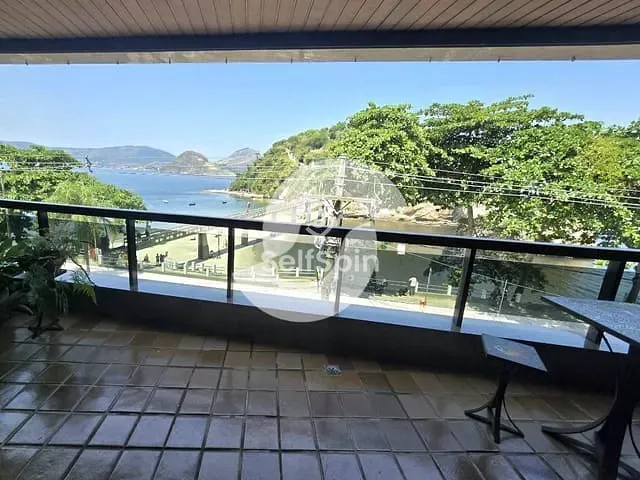 Apartamento 4 quartos e 3 banheiros, para alugar, no bairro Boa Viagem em Niterói