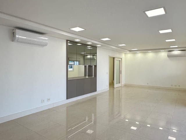 Apartamento com 375m² 3 quartos e 5 banheiros, à venda, no bairro Gleba Palhano em Londrina