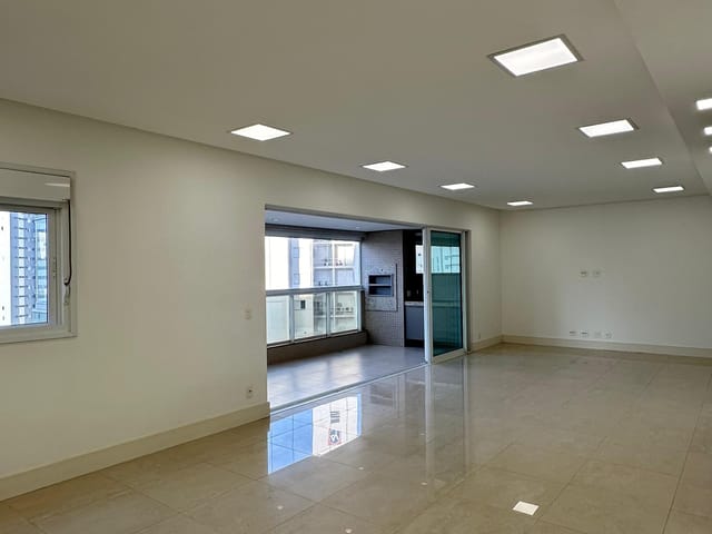 Apartamento com 375m² 3 quartos e 5 banheiros, à venda, no bairro Gleba Palhano em Londrina