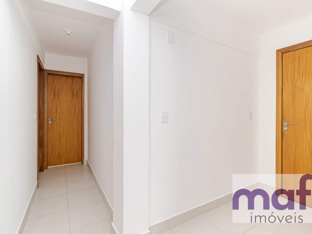 Apartamento com 73m² 2 quartos e 1 banheiro, para alugar, no bairro Centro em Curitiba