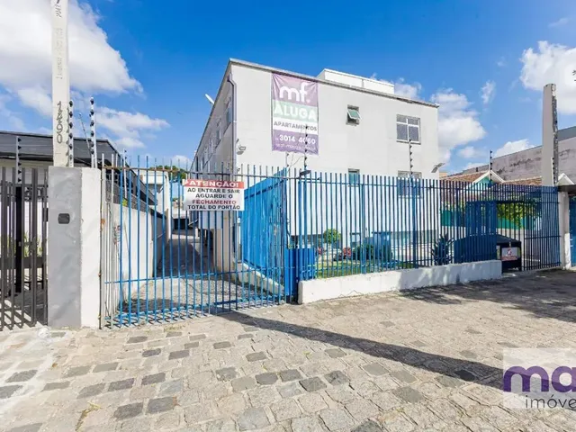 Apartamento com 73m² 2 quartos e 1 banheiro, para alugar, no bairro Centro em Curitiba
