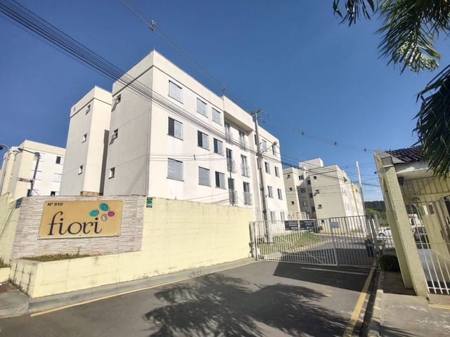 Locação - Apartamento Semimobiliado, 2 quartos, 1 vaga de garagem, Condomínio Fiori - Órfãs, Ponta Grossa.
