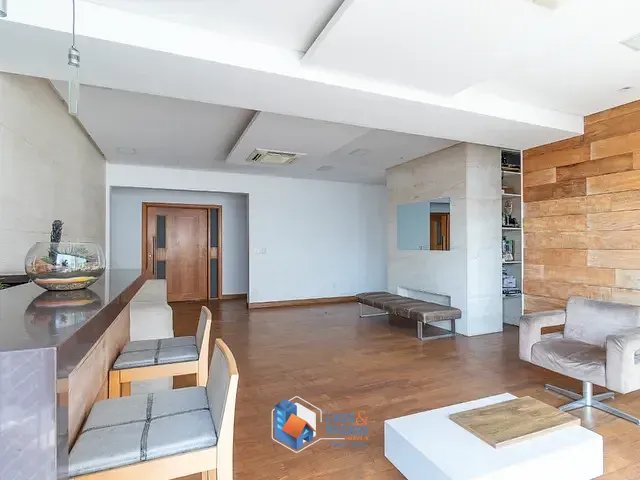 Apartamento com 245m² 4 quartos e 6 banheiros, à venda, no bairro Jardim Paulista em São Paulo