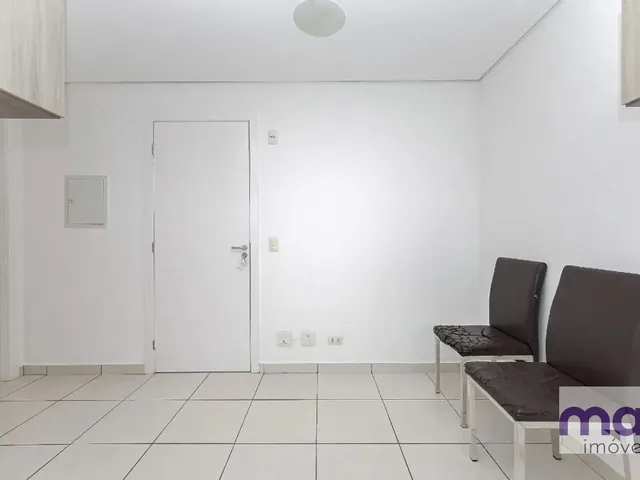 Apartamento 1 quarto e 1 banheiro, para alugar, no bairro Prado Velho em Curitiba