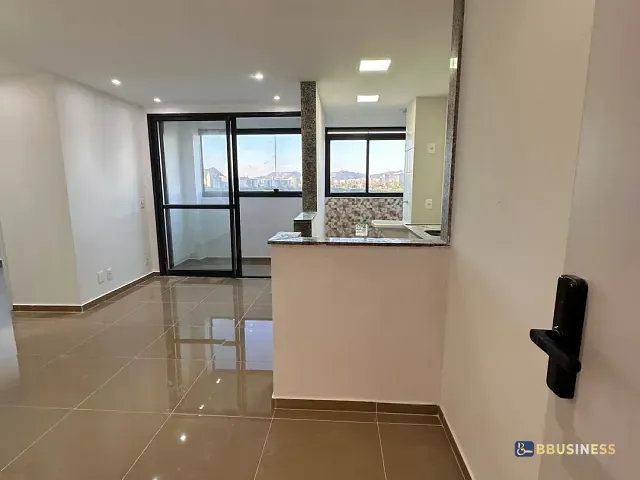 Apartamento 2 quartos e 2 banheiros, à venda ou para alugar, no bairro Jacarepaguá em Rio de Janeiro
