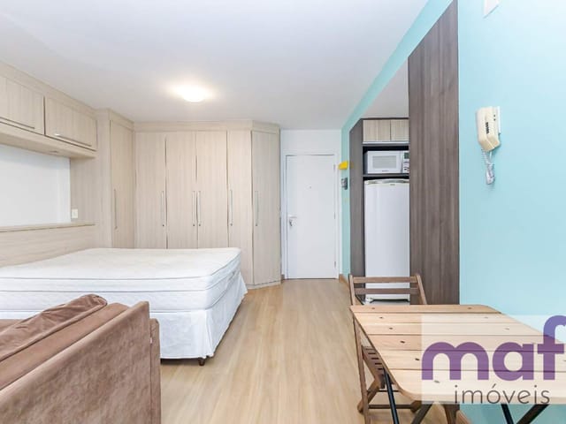 Apartamento com 17m² 1 quarto e 1 banheiro, para alugar, no bairro Centro em Curitiba