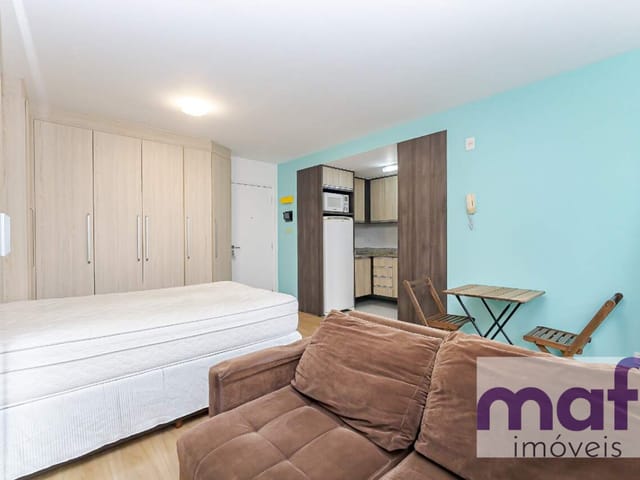 Apartamento com 17m² 1 quarto e 1 banheiro, para alugar, no bairro Centro em Curitiba