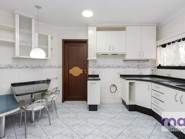 Apartamento com 289m² 3 quartos e 5 banheiros, para alugar, no bairro Bacacheri em Curitiba