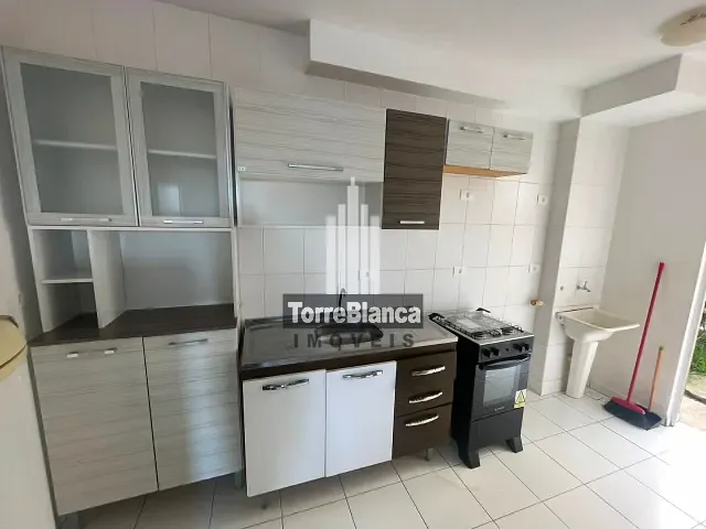Apartamento com 70m² 2 quartos e 1 banheiro, para alugar, no bairro Uvaranas em Ponta Grossa