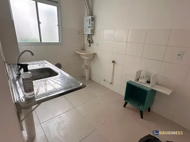 Apartamento 2 quartos e 1 banheiro, para alugar, no bairro Vargem Grande em Rio de Janeiro