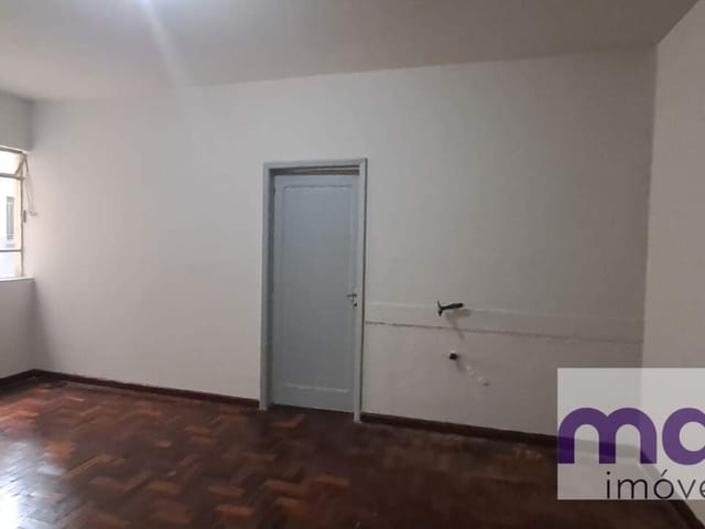 Apartamento com 49m² 1 quarto e 1 banheiro, para alugar, no bairro Centro em Curitiba