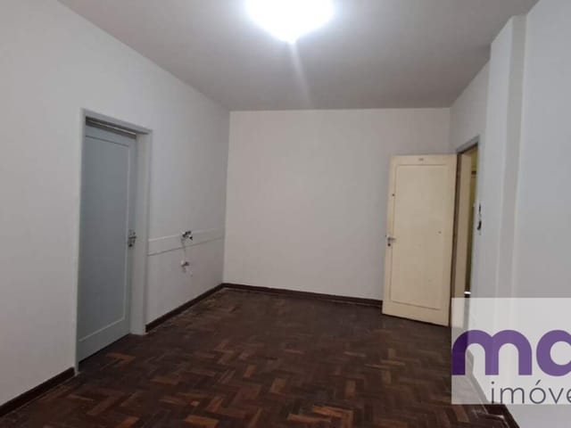 Apartamento com 49m² 1 quarto e 1 banheiro, para alugar, no bairro Centro em Curitiba