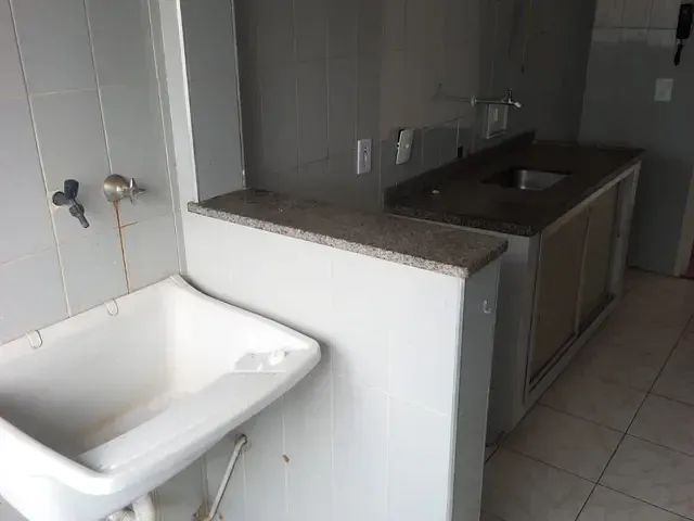 Apartamento 2 quartos e 1 banheiro, para alugar, no bairro Centro em Campos dos Goytacazes