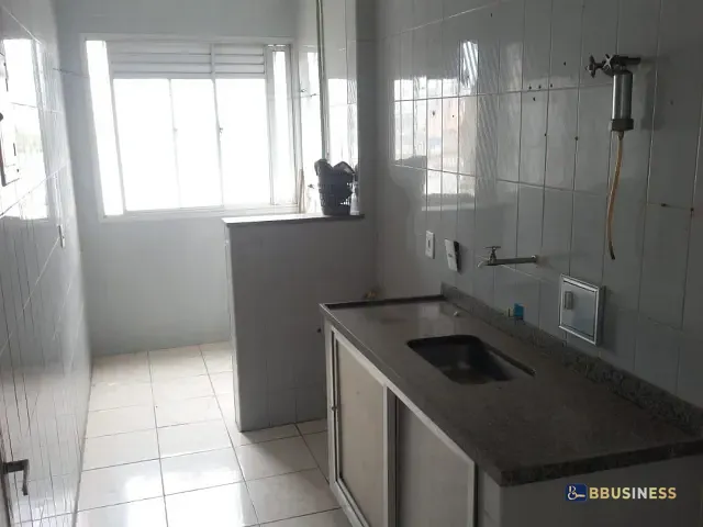 Apartamento 2 quartos e 1 banheiro, para alugar, no bairro Centro em Campos dos Goytacazes