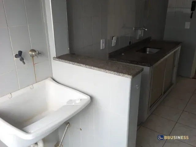 Apartamento 2 quartos e 1 banheiro, para alugar, no bairro Centro em Campos dos Goytacazes