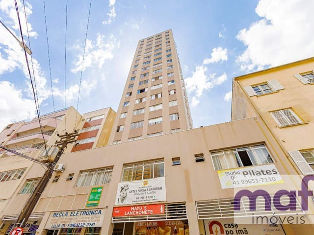 Apartamento 1 quarto e 1 banheiro, para alugar, no bairro Centro em Curitiba