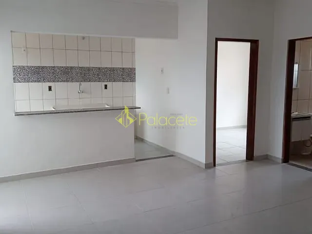 Apartamento 2 quartos e 2 banheiros, à venda, no bairro Parque Taubateguassu em Taubaté